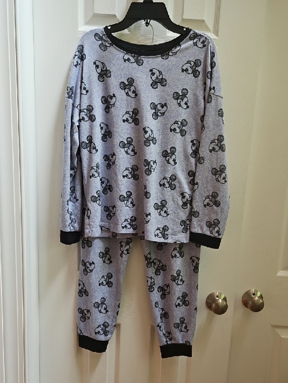 Disney Mickey Mouse Pajama Set Women’s Size Small Cute Print
